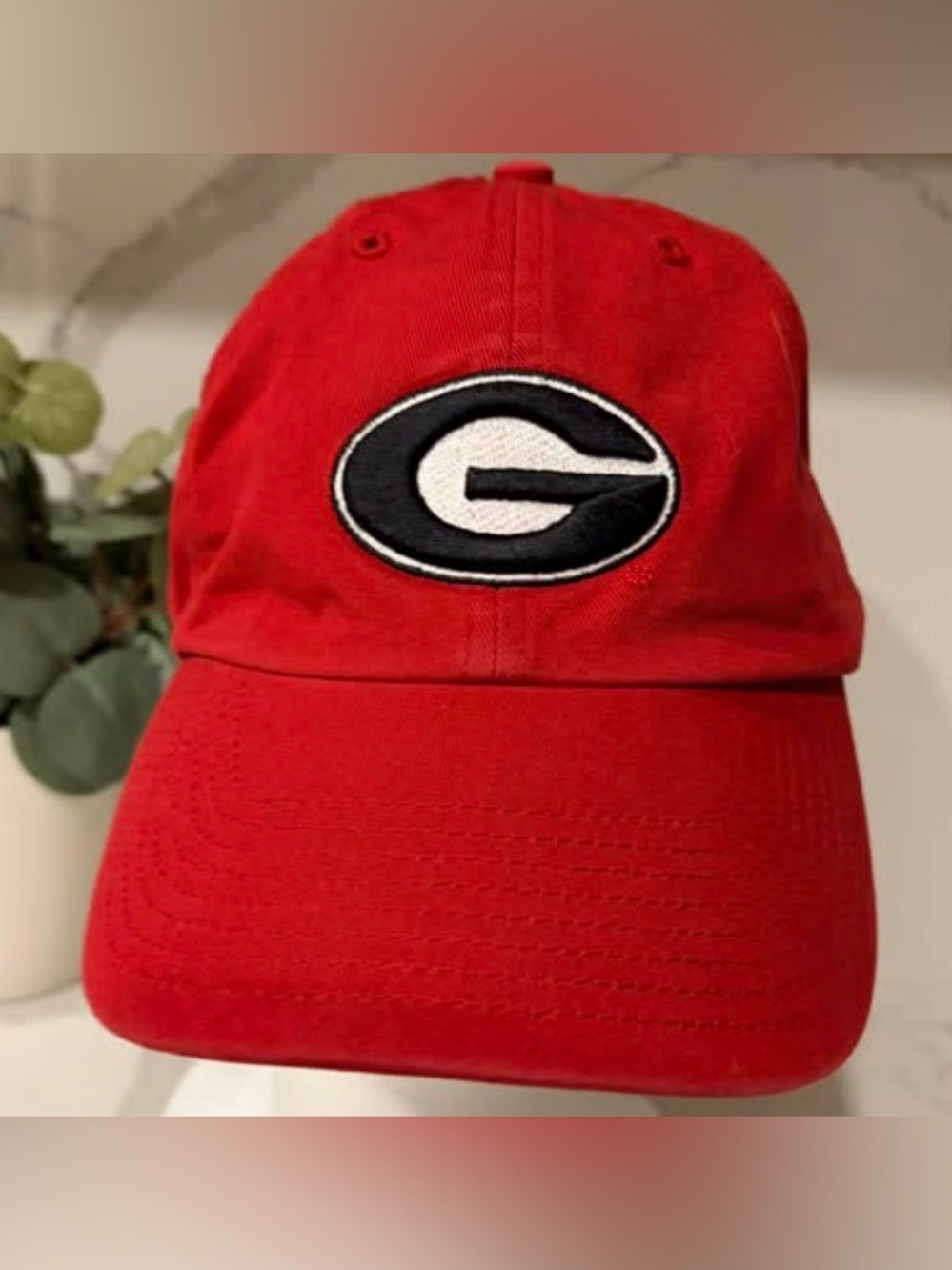 Vintage Georgia Bulldogs Fitted Hat Sz Large Red Twins Enterprise Franchise cap